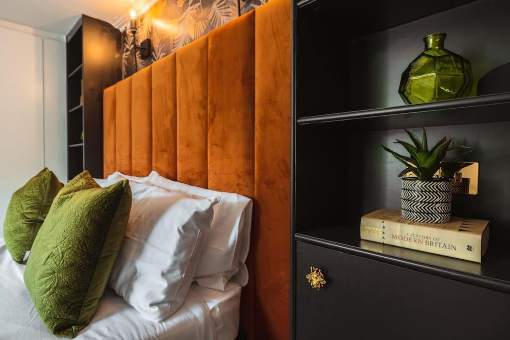 Апартаменты The West End Loft - 5* Retreat - Private Parking! Глазго Экстерьер фото